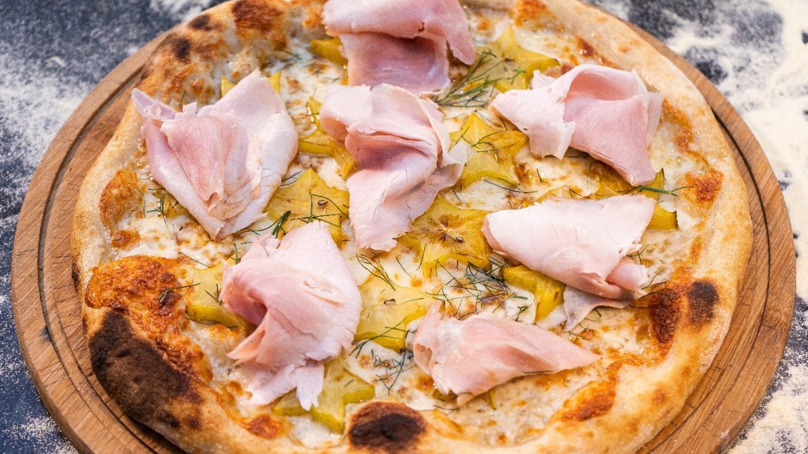 Pizza de Carambola é novidade da Coleção de Verão do Chef Gino Contin