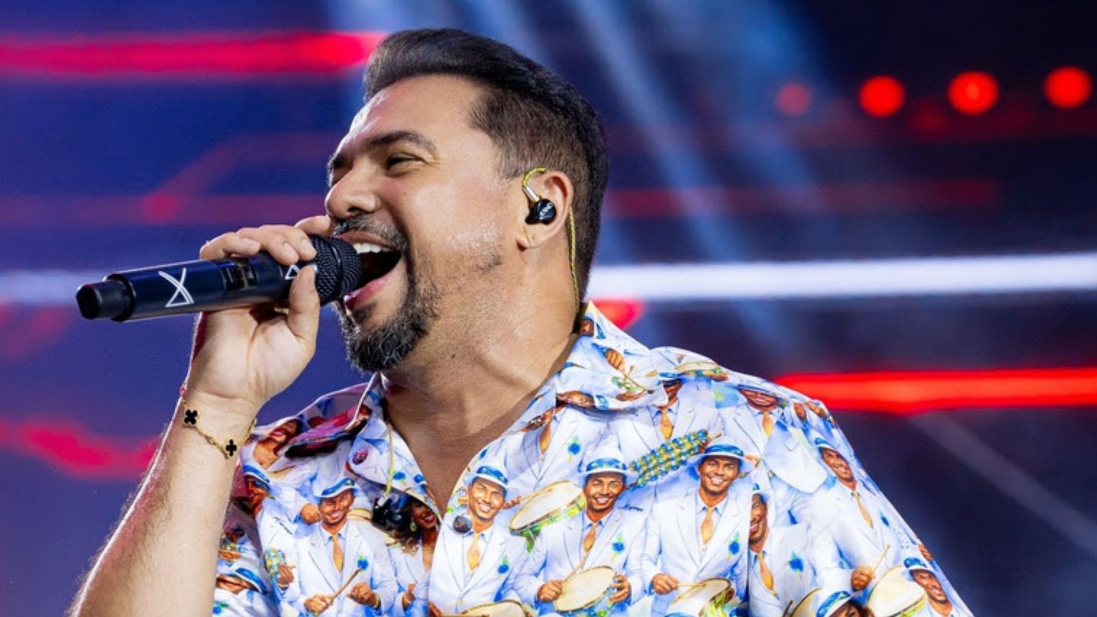 Xand Avião leva o forró ao Carnarildy e agita o Rio de Janeiro