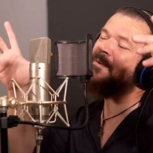 Ivo Pessoa lança Entre Aspas, canção que fala sobre a vivência com seu filho autista