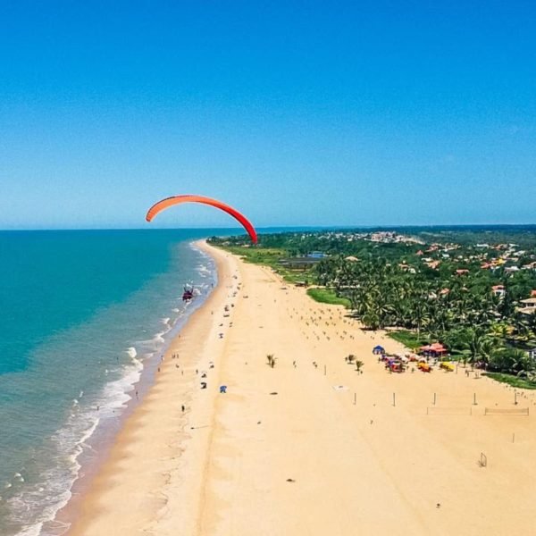 Você conhece Prado? Um destino charmoso entre praias, falésias e sabores baianos