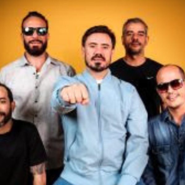 Flor de Fogo": o novo trabalho da banda Planta e Raiz